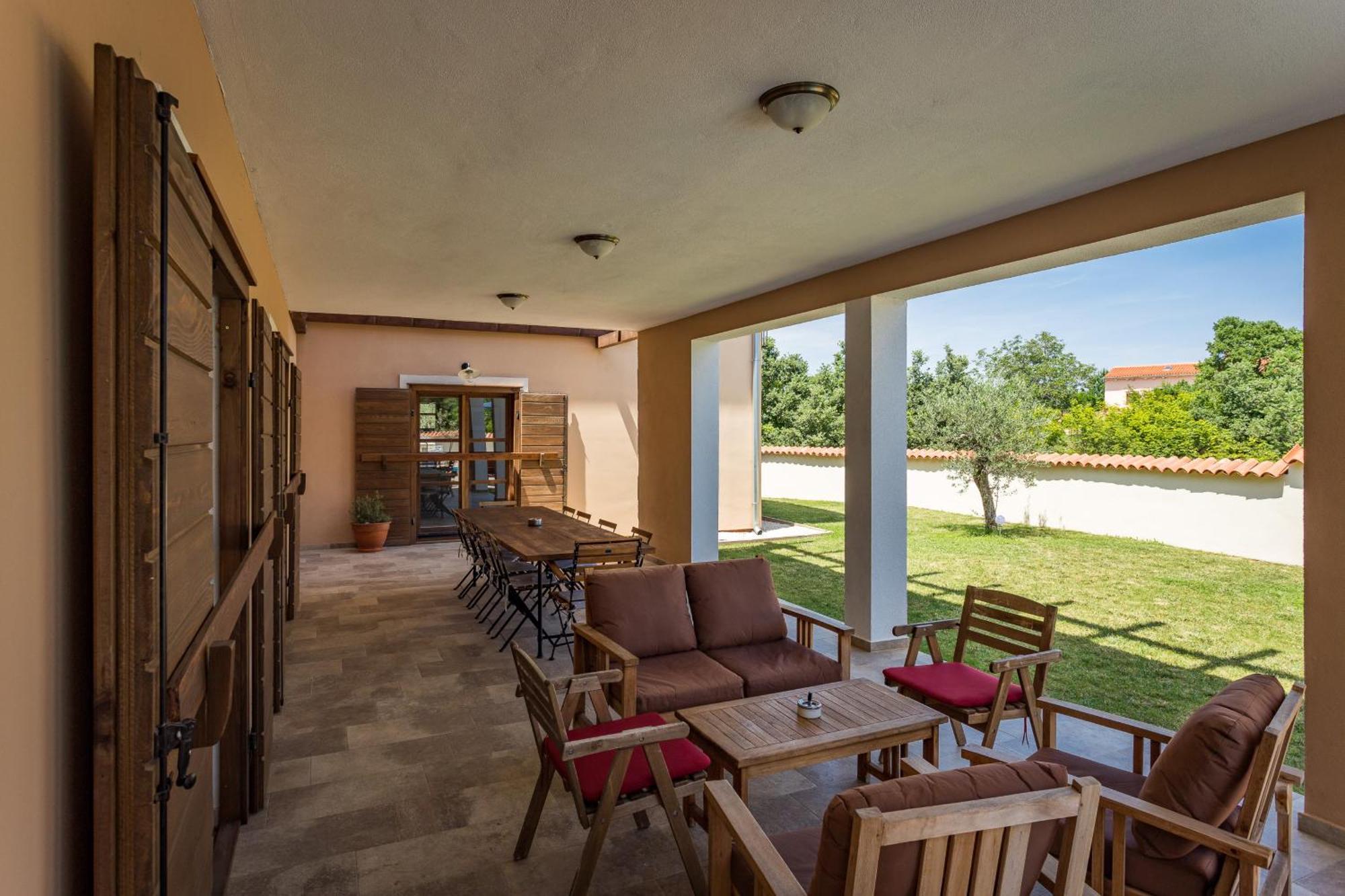 Villa Cirka In Central Istria For 14 Persons With Pool Heating & Pool Table Svetvinčenat エクステリア 写真